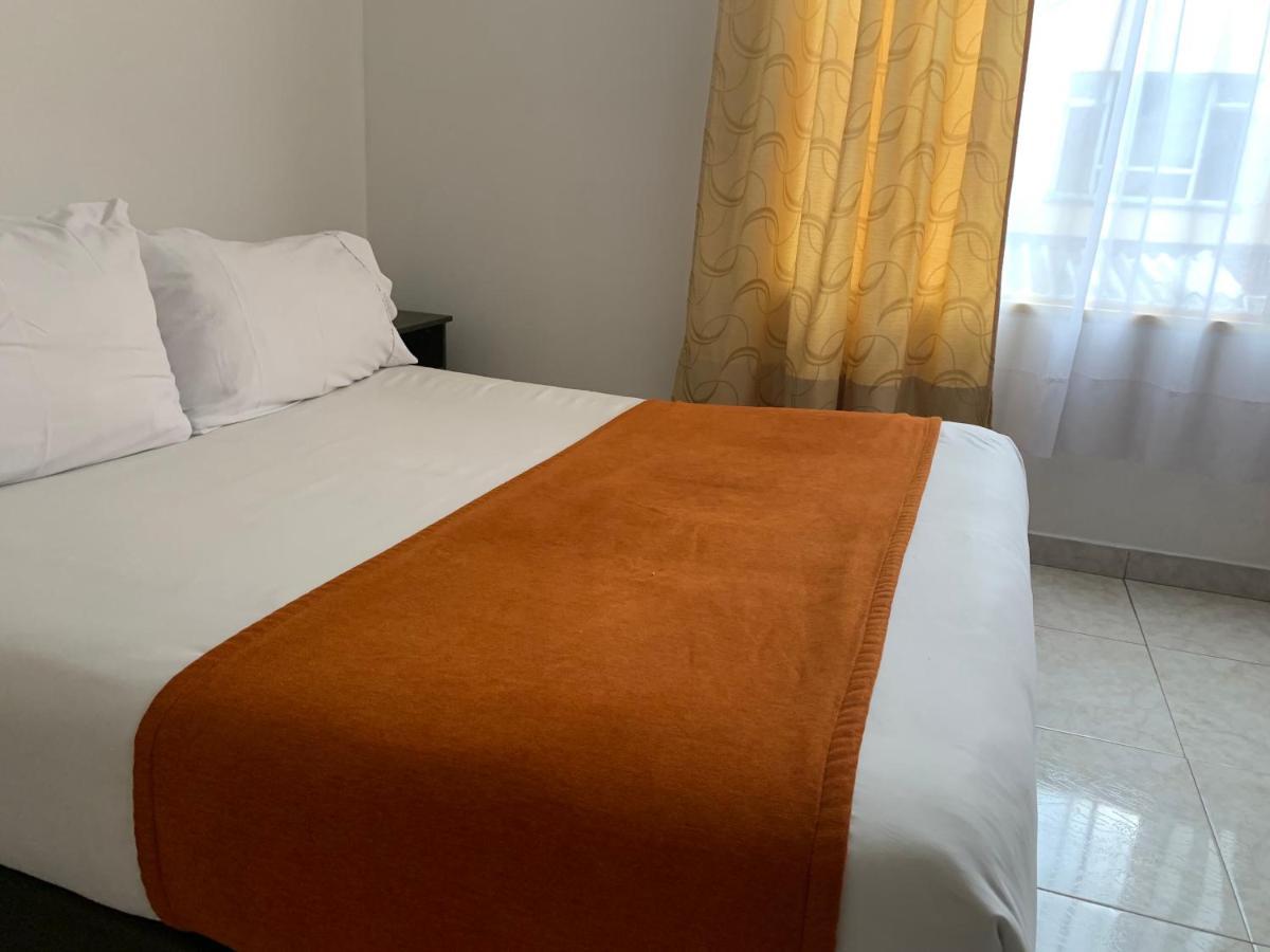 Hotel Pasajero Suites, Corferias 3*