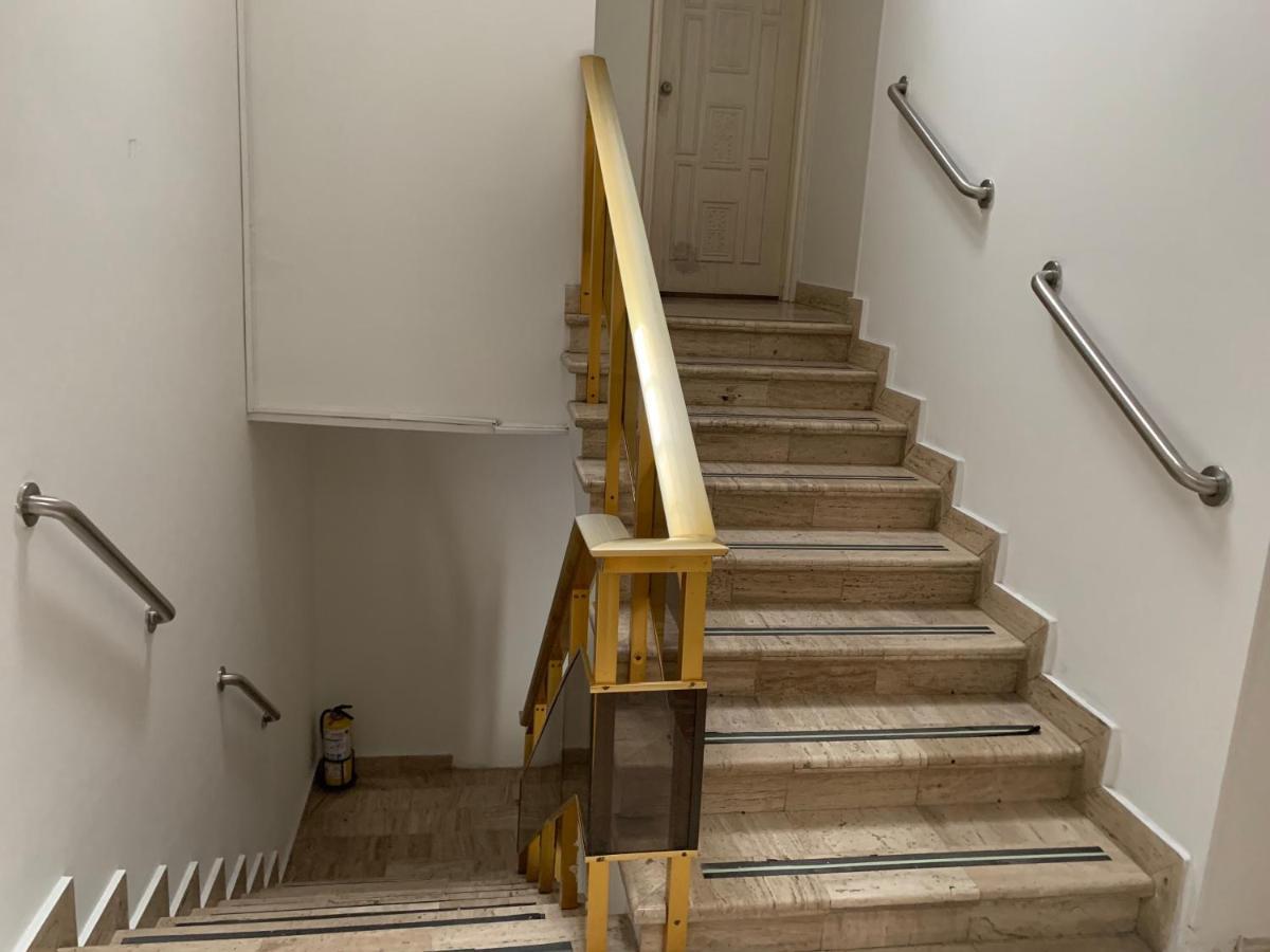 Hotel Hotel Pasajero Suites, Corferias 3*