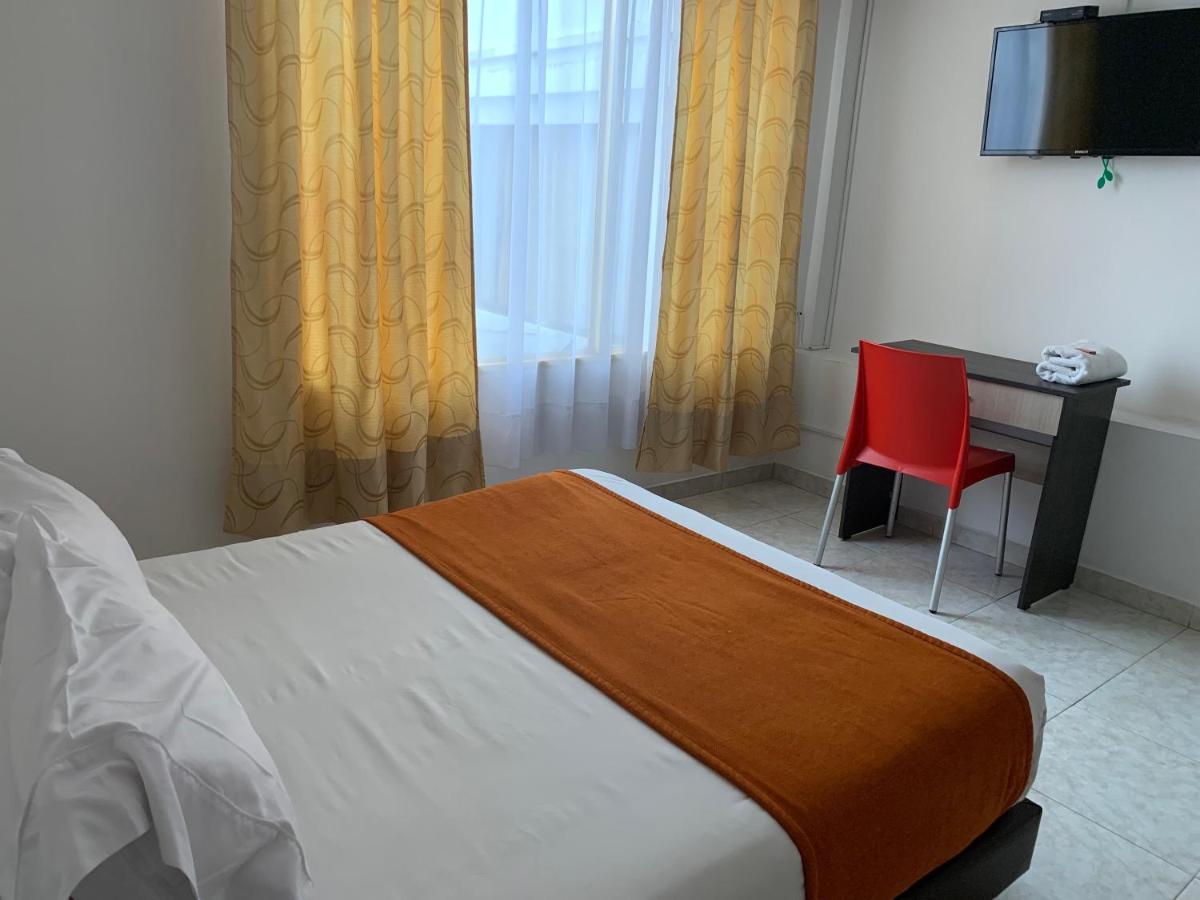 Hotel Hotel Pasajero Suites, Corferias 3*