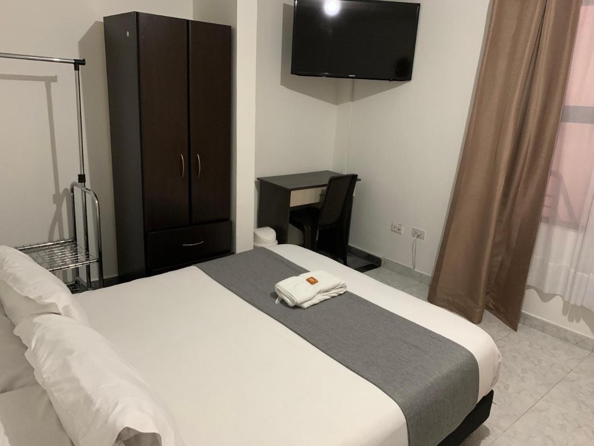 Hotel Pasajero Suites, Corferias Hotel 3*