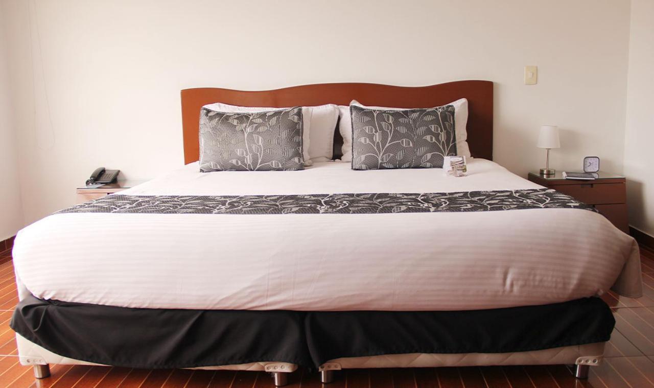 Aw Salitre Real 4* Bogota