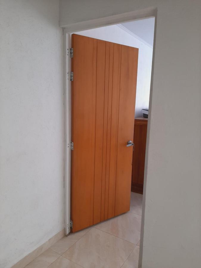 Cerca Al Aeropuerto Guest house Bogota
