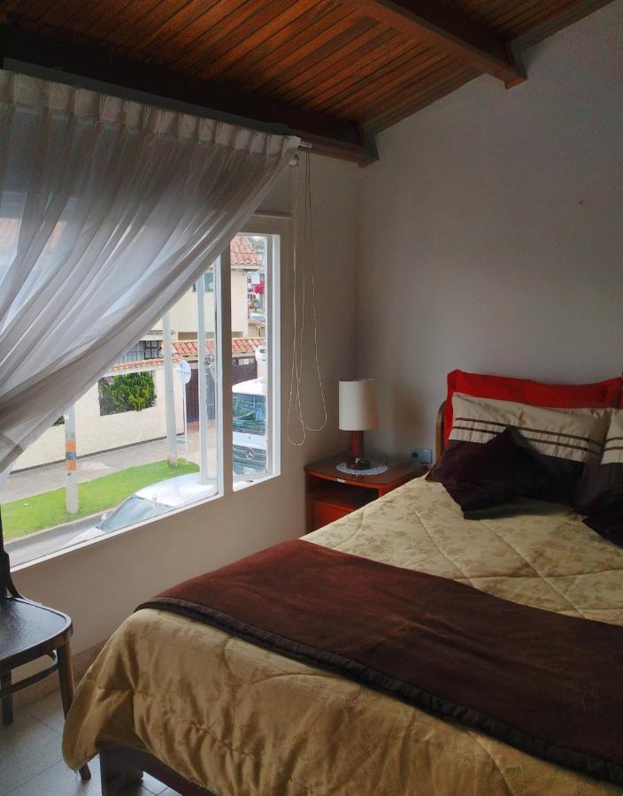 Apartment Acogedor Bonito: Cozy Studio In Bogota