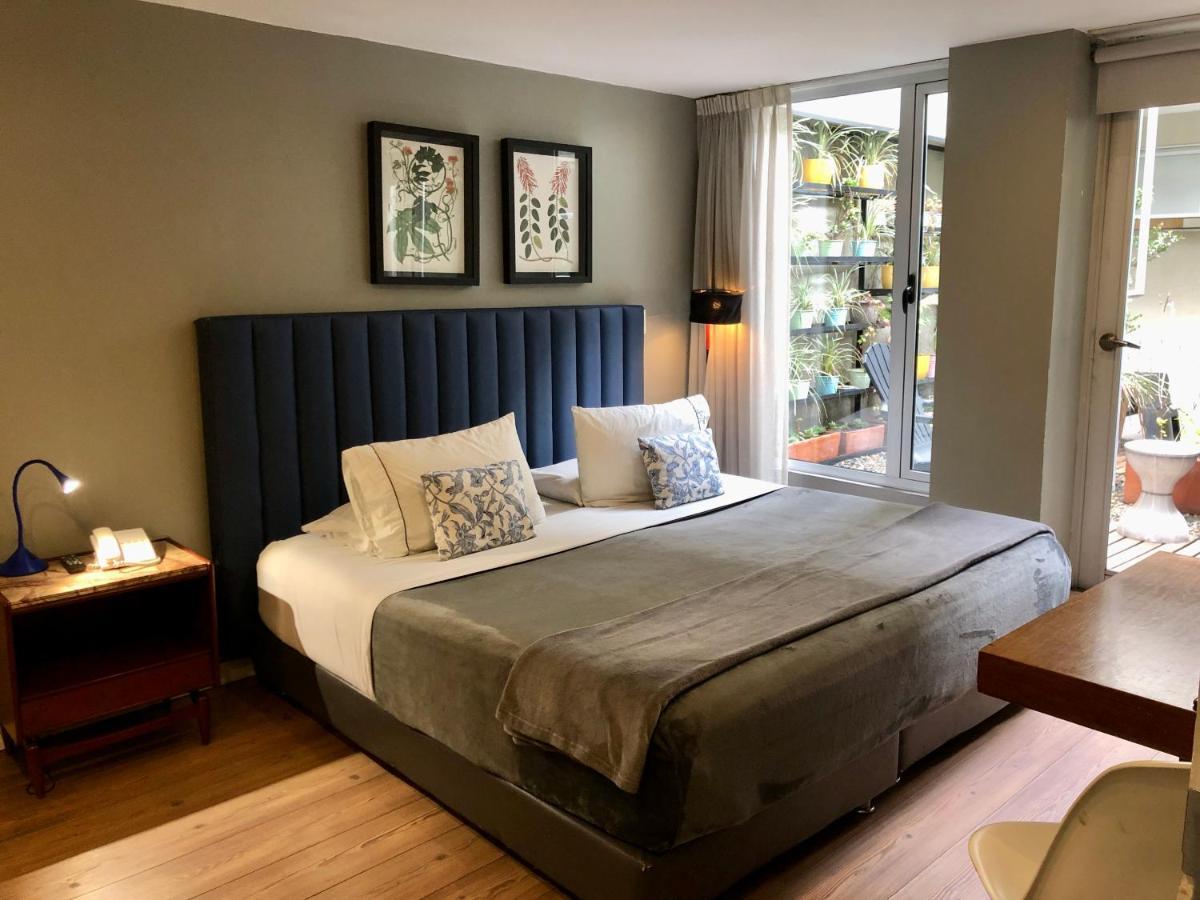 Living 55 Hotel