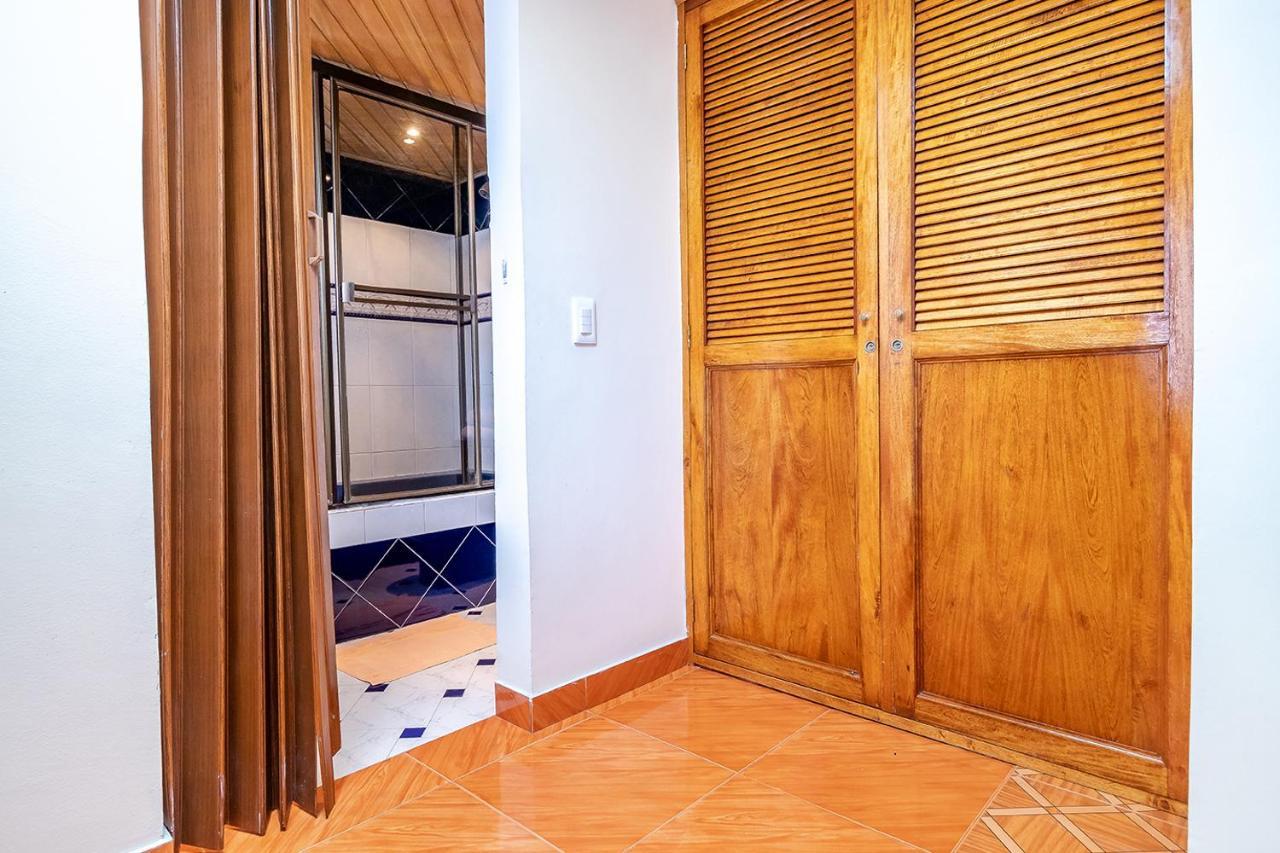 Bed & Breakfast Nabusimake Modelia Bogota