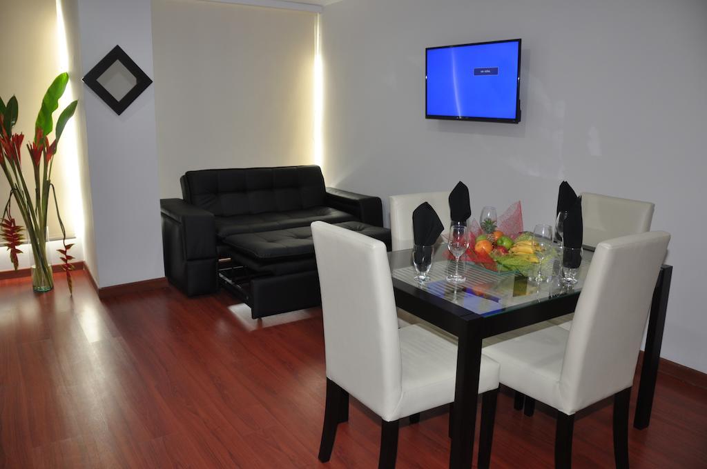 Plaza Modelia Aparthotel 3*