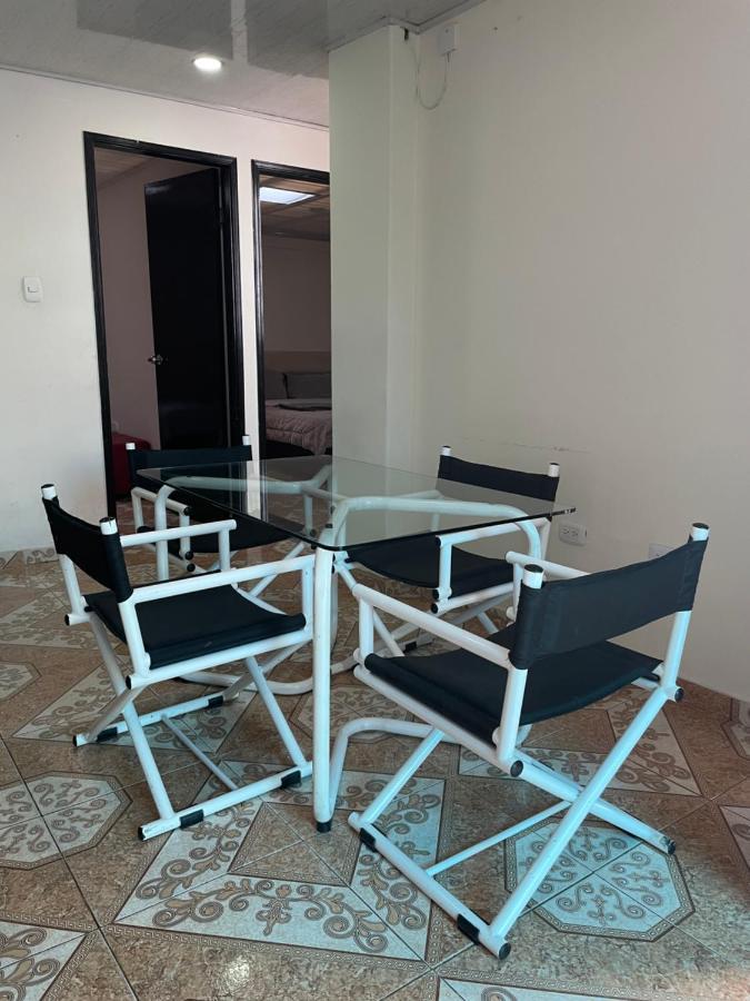 Agradables Y Confortables En *