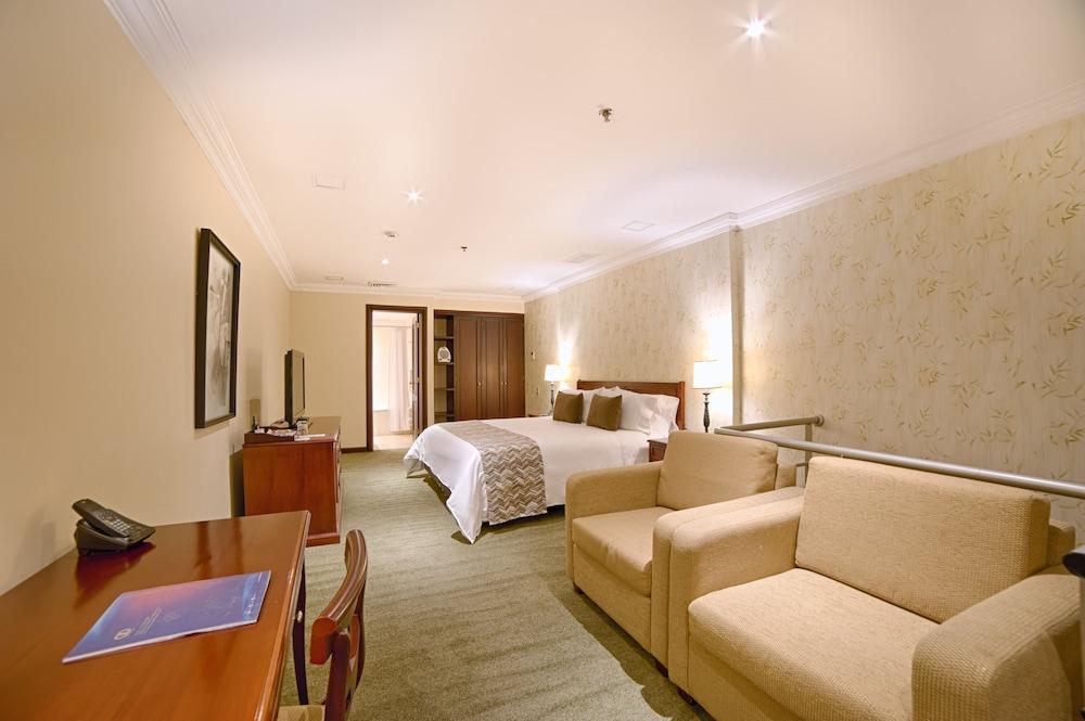 Casa Dann Carlton & 5* Bogota