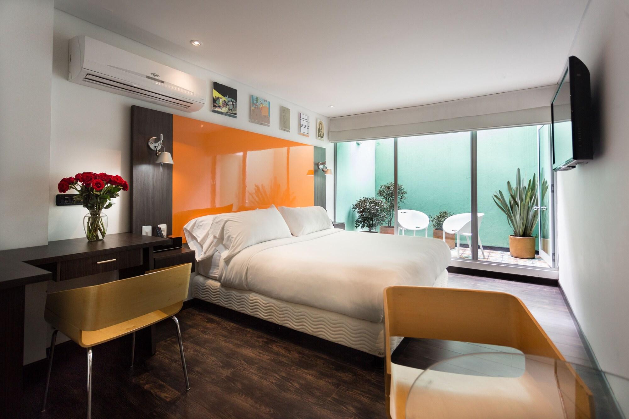 104 Art 4* Bogota