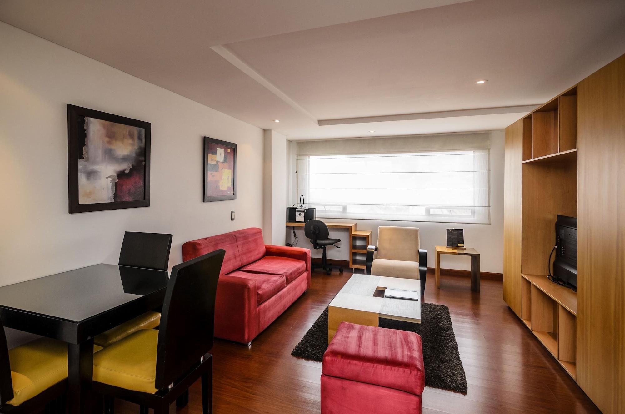 Travelers Obelisco Aparthotel Bogota