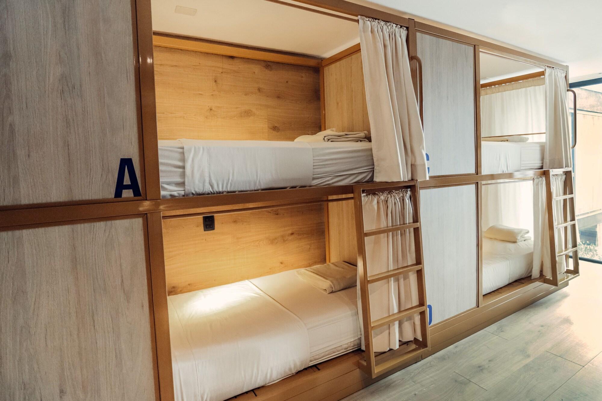 Viajero Bogota Hostel & Spa 4*
