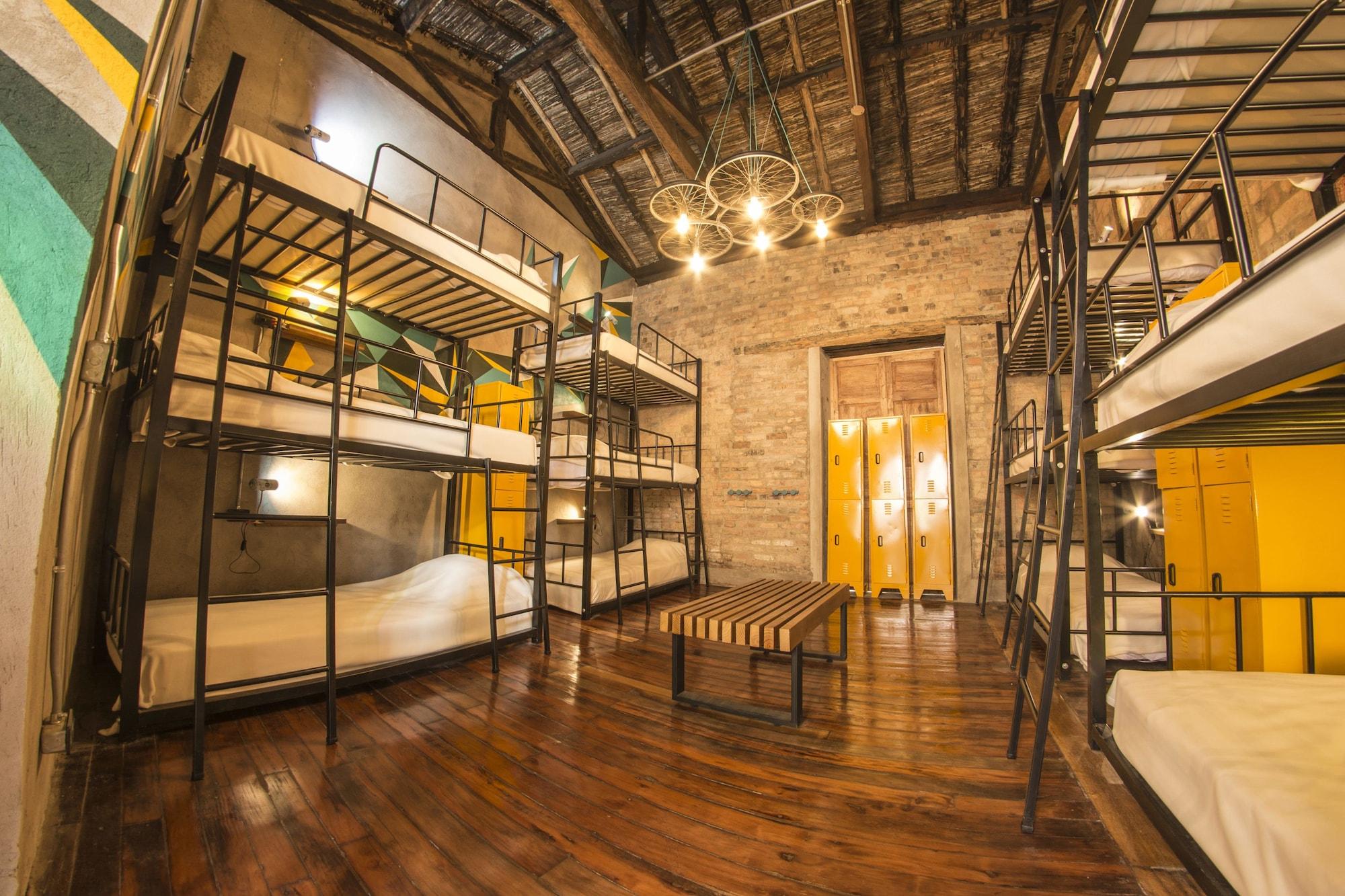 Hotel Selina La Candelaria 3*