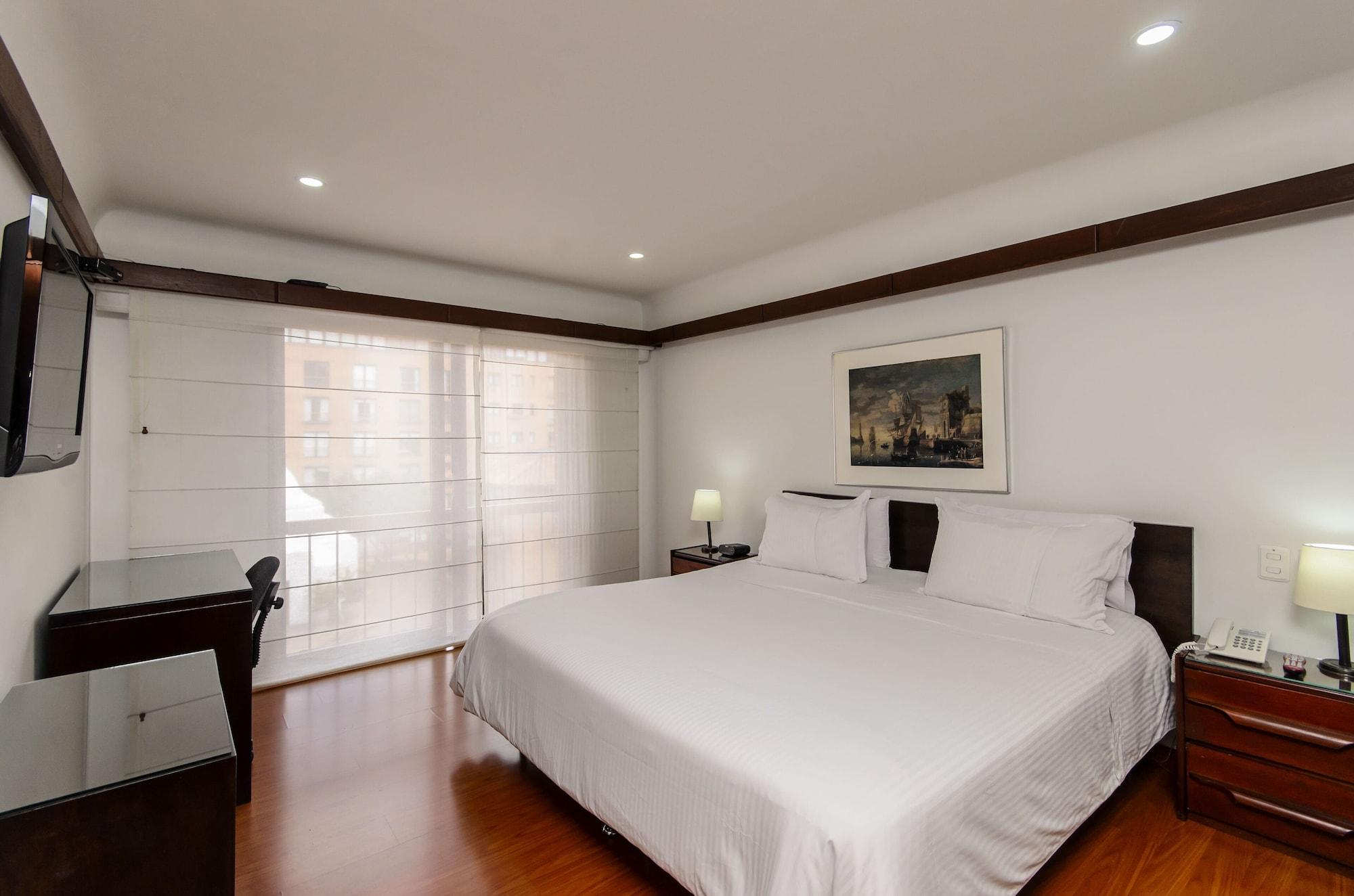 Travelers Y Condominioplenitud 3* Bogota