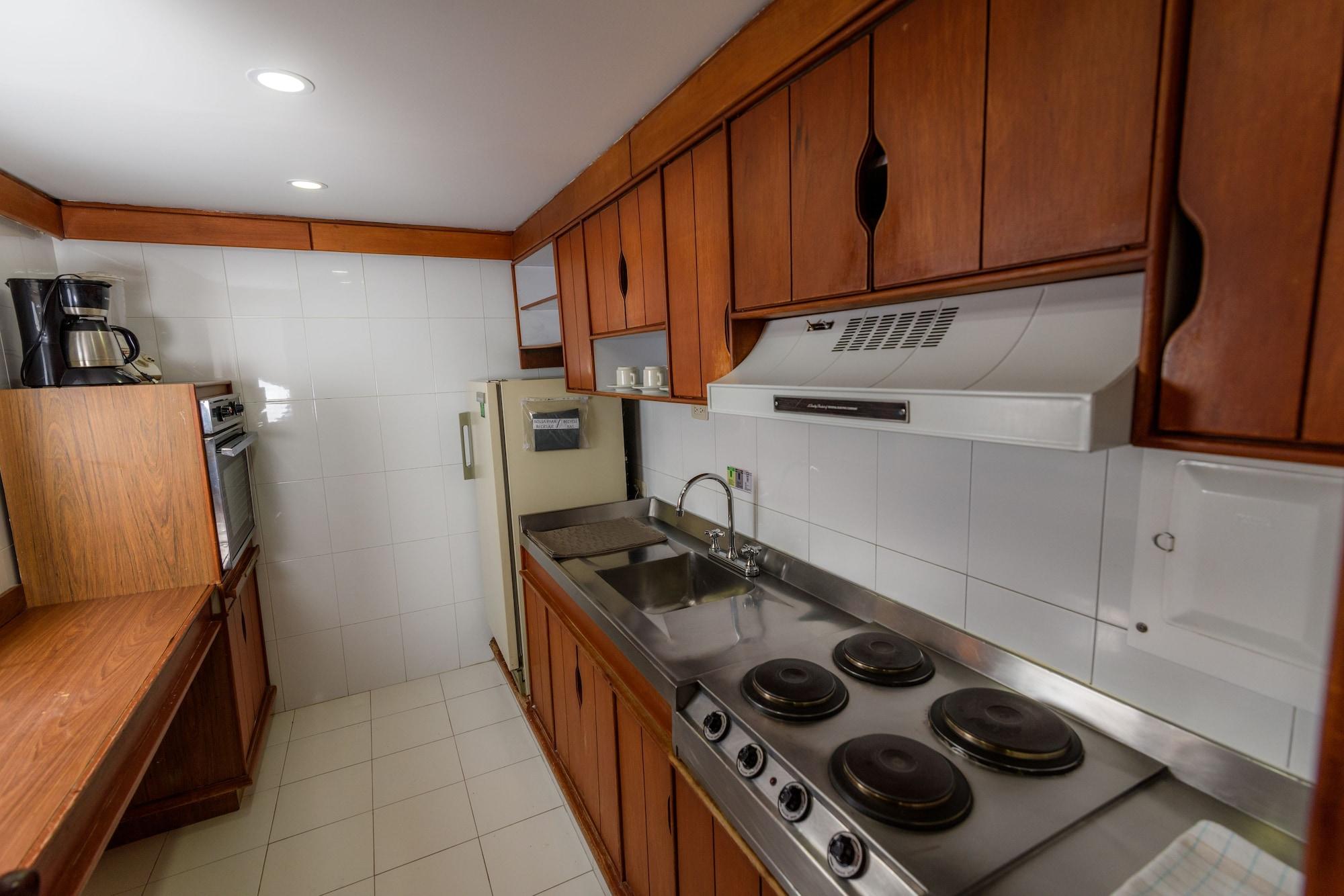 Travelers Y Condominioplenitud Hotel Bogota
