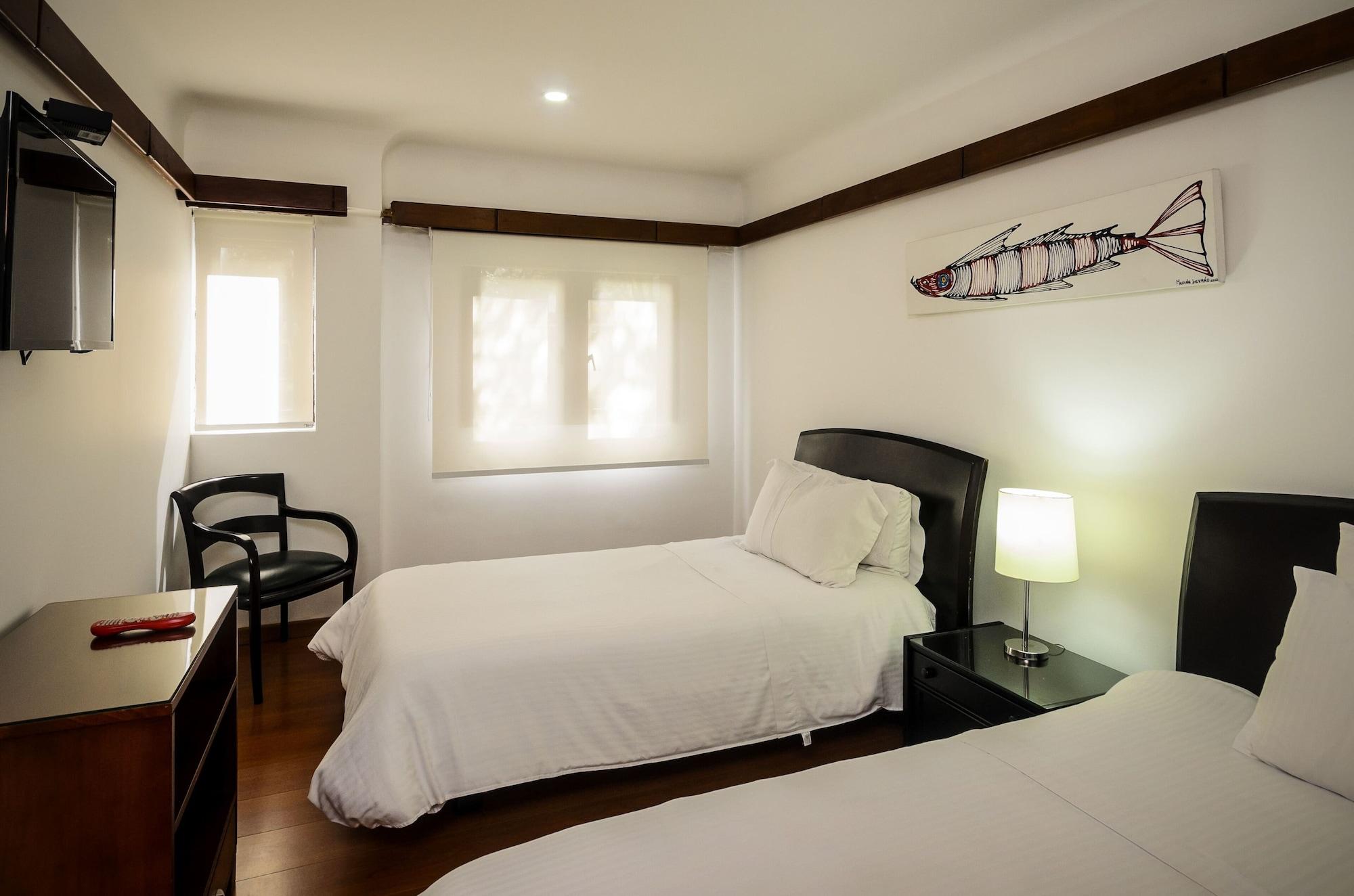 Travelers Y Condominioplenitud 3* Bogota