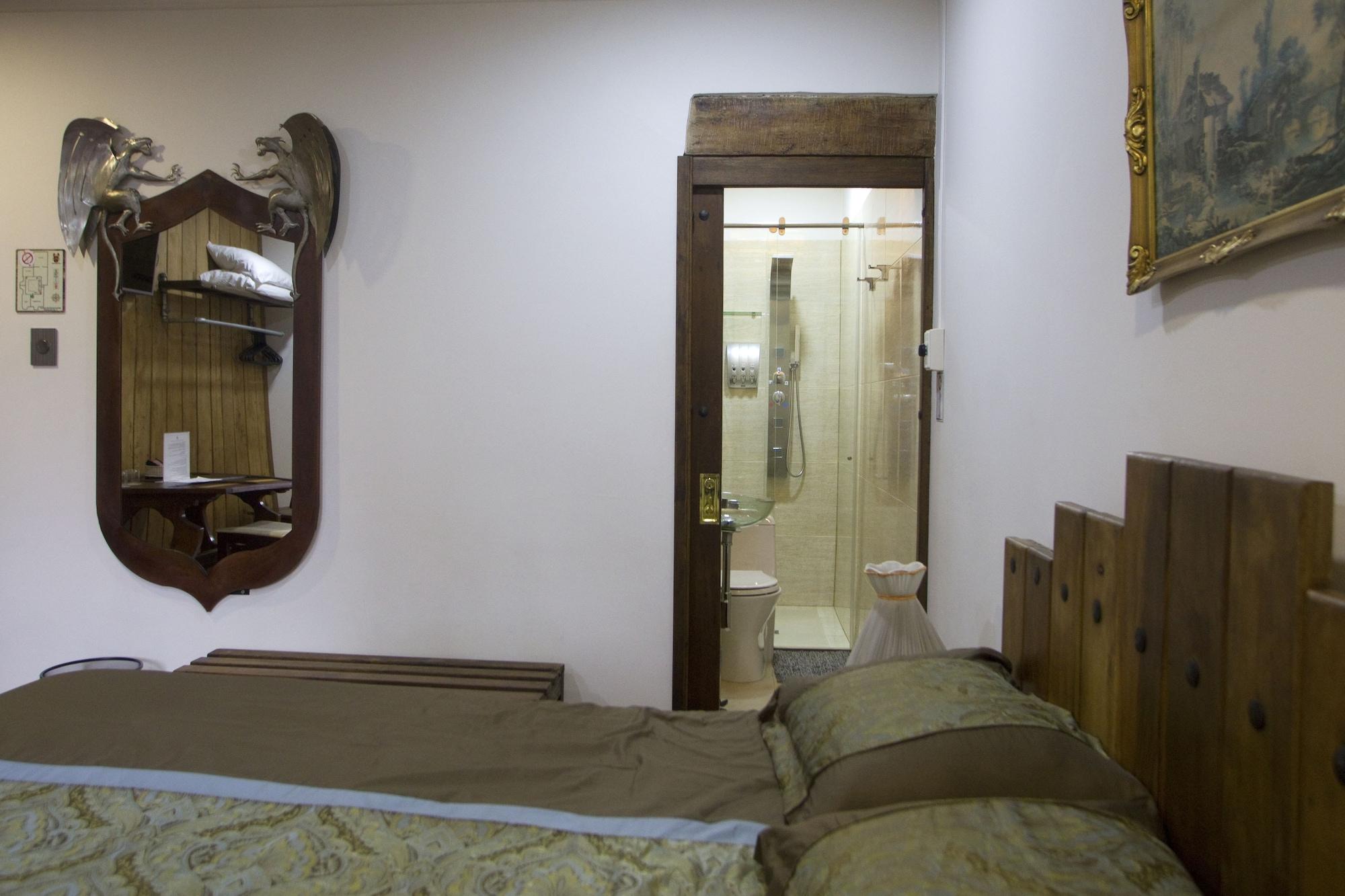 Bogota Bed & Breakfast Inn Bed & Breakfast