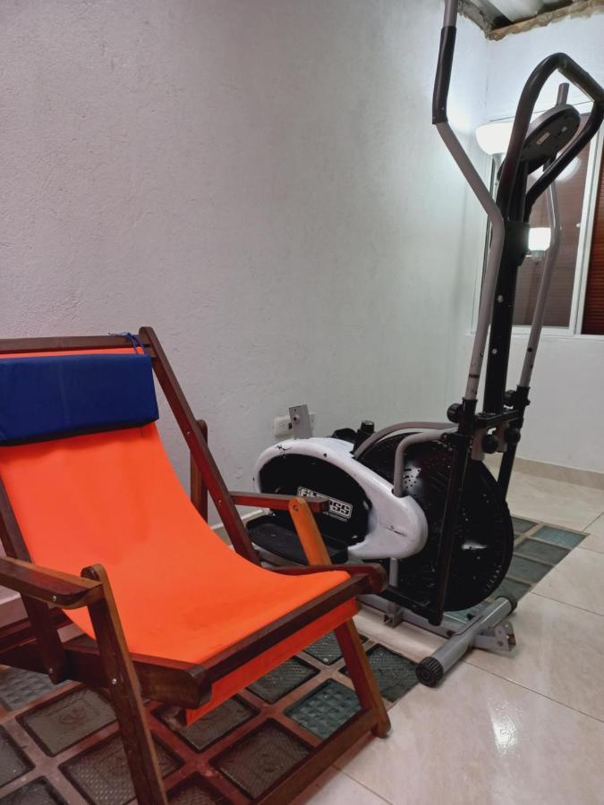 Cerca Al Aeropuerto Guest house Bogota