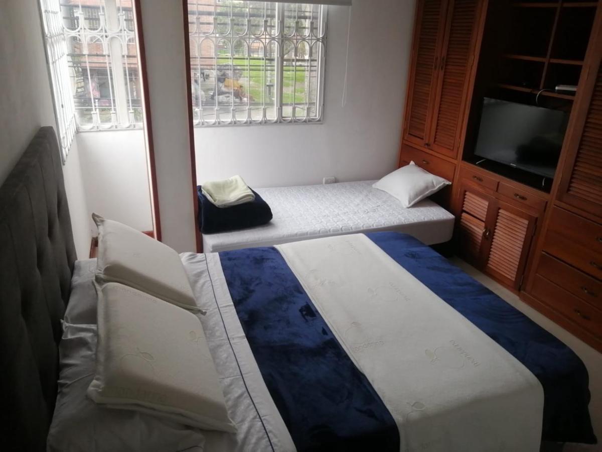 Apartment C Hotelera Rey Es *