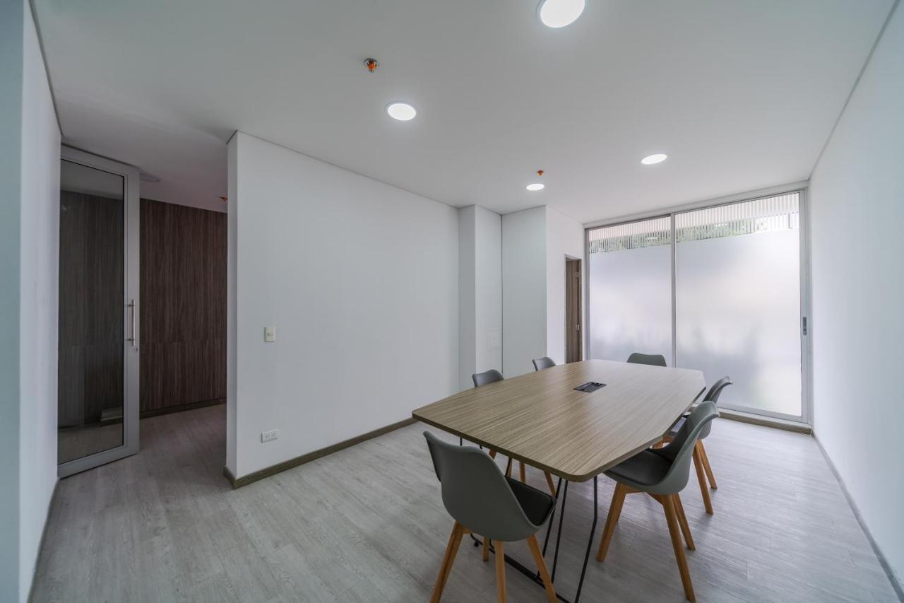 Gratamira 131 X Ahead Apartment Bogota