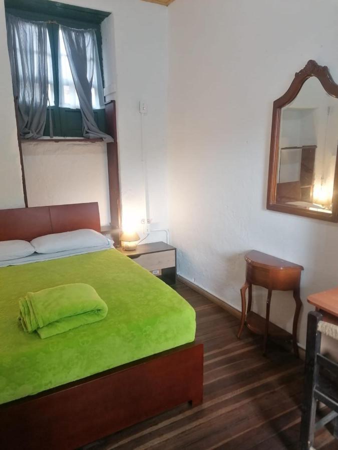 Guest house Gastro Bar Casa Colibri Bogota