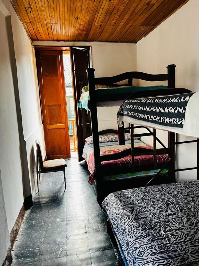 Guest house Four Season