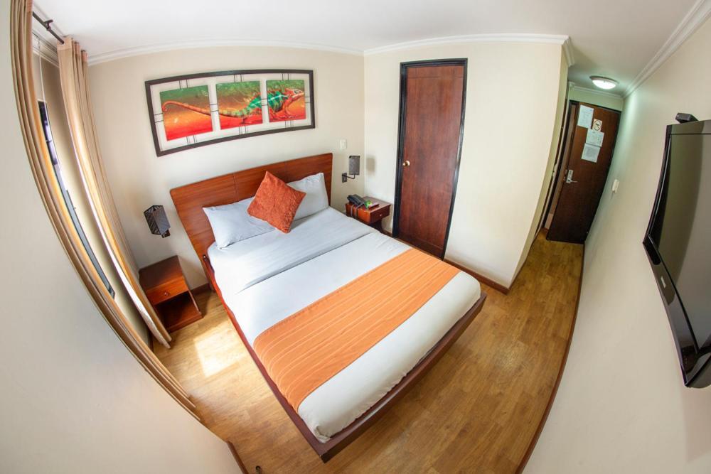 Hotel Splendor By Friends Company 4*