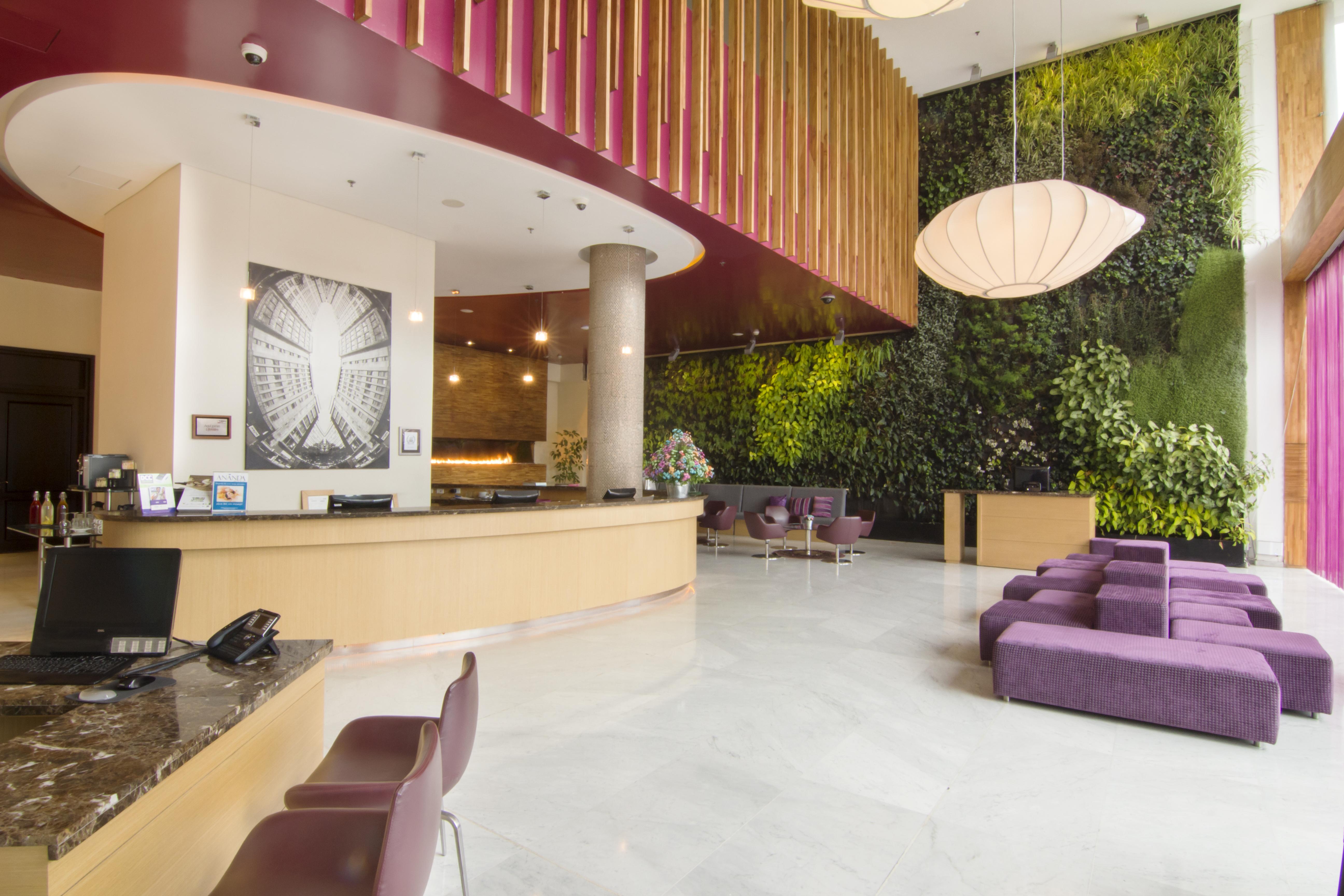 Sonesta Hotel