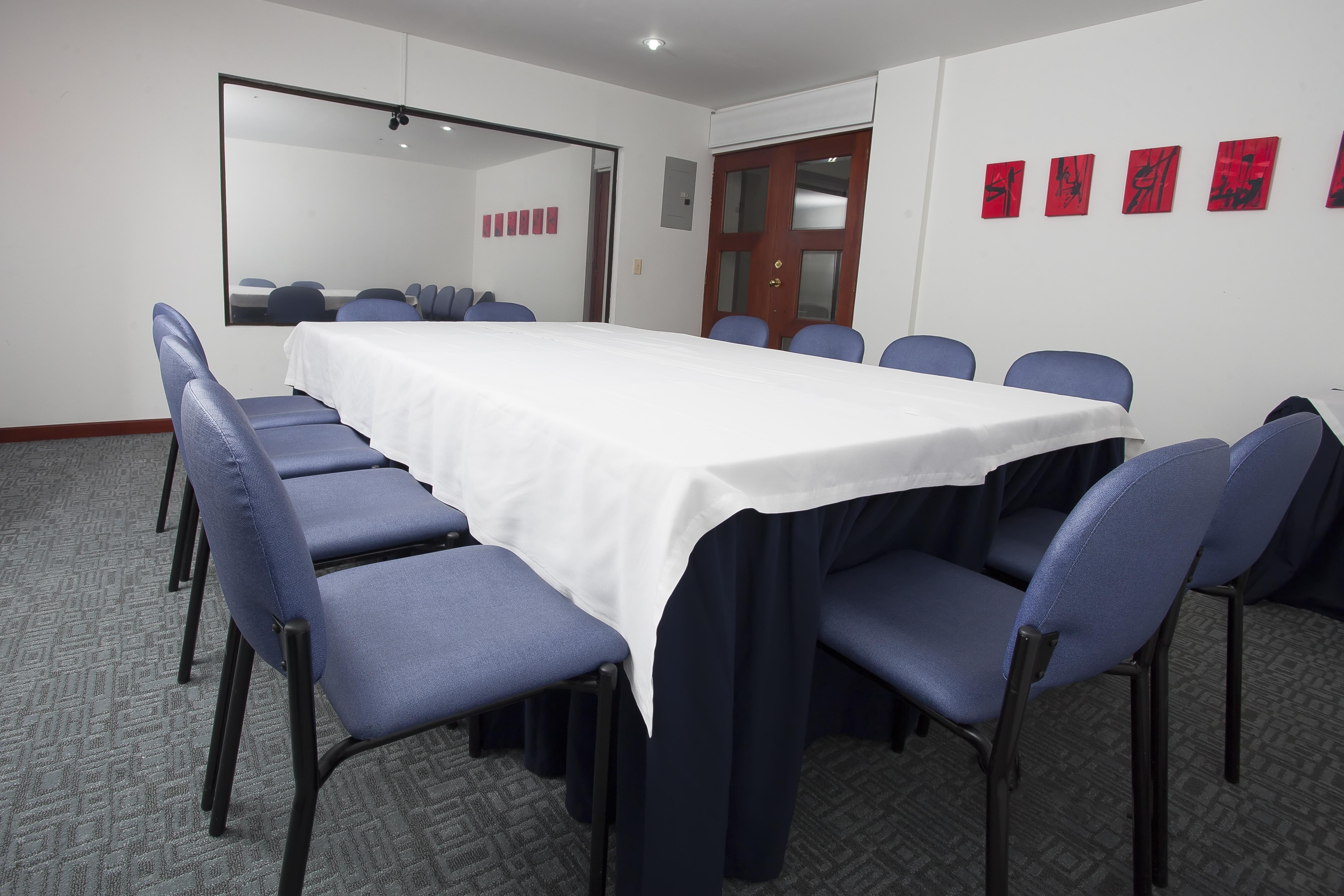 Aparthotel Cora 96 Street Bogota