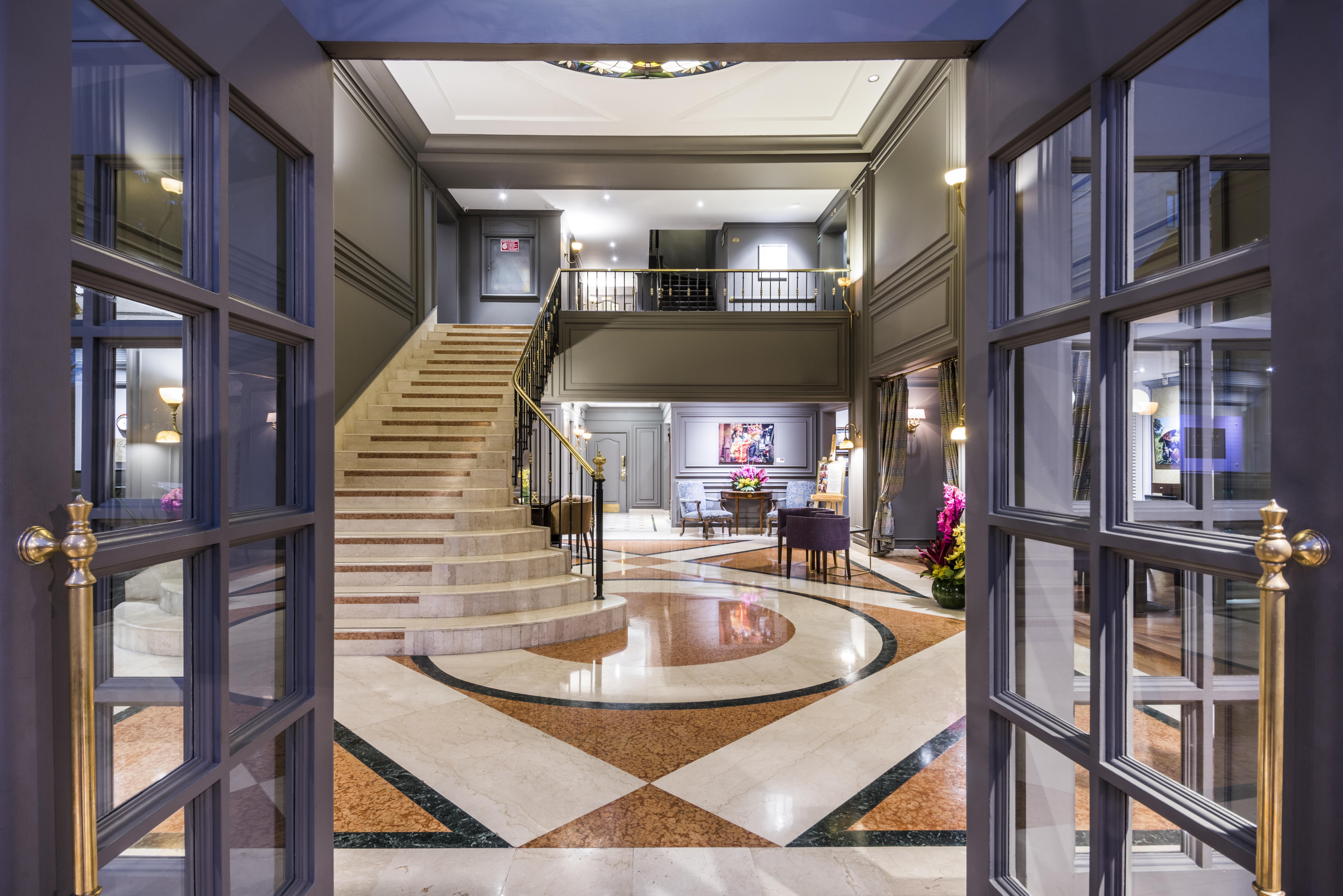 Hotel Sofitel Victoria Regia 5*