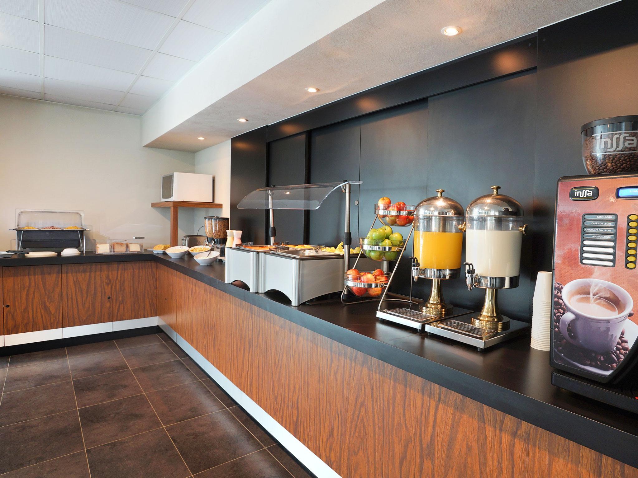 Hotel Express By Marriott Aeropuerto Bogota