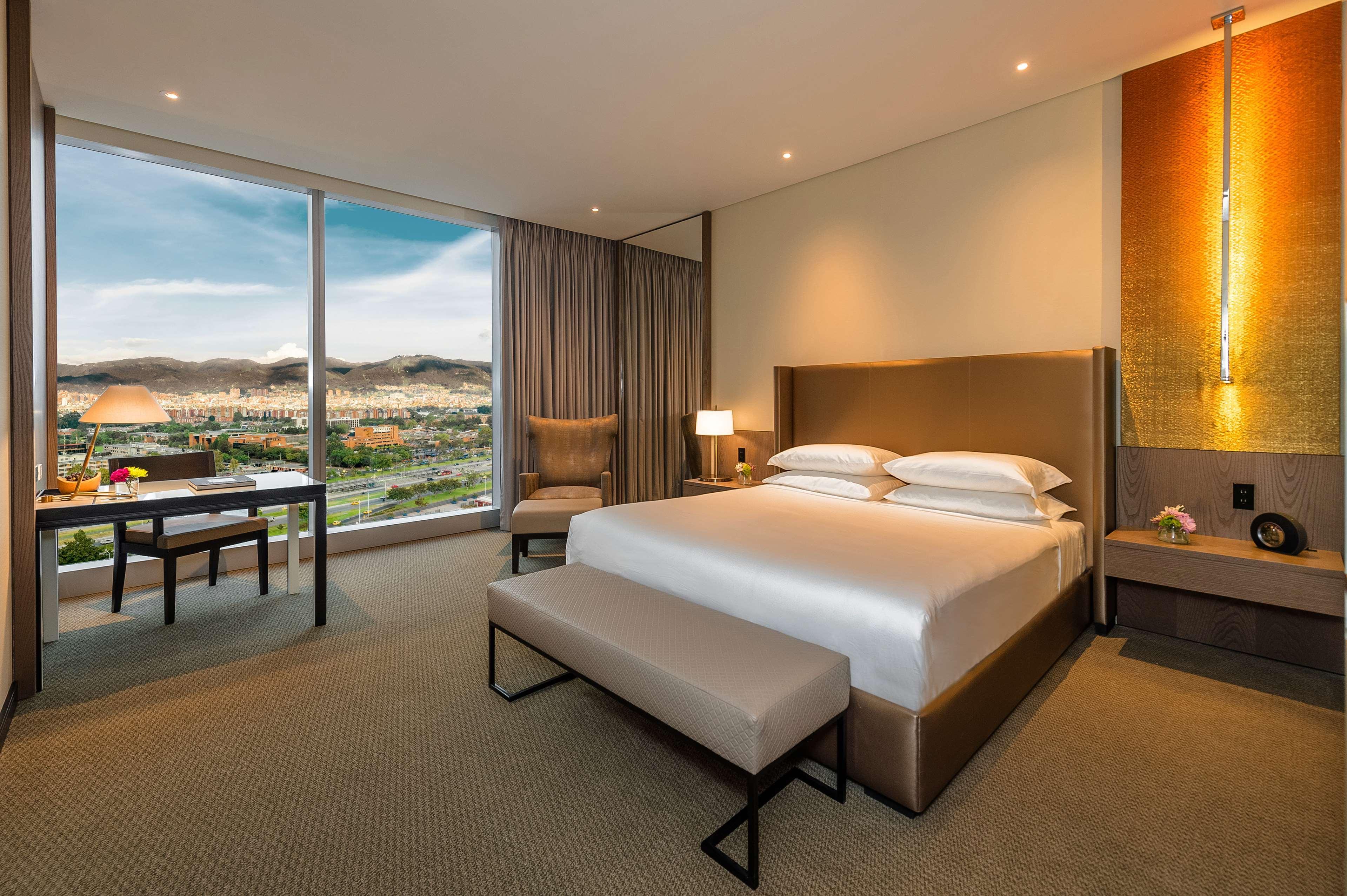 Grand Hyatt Hotel 5*