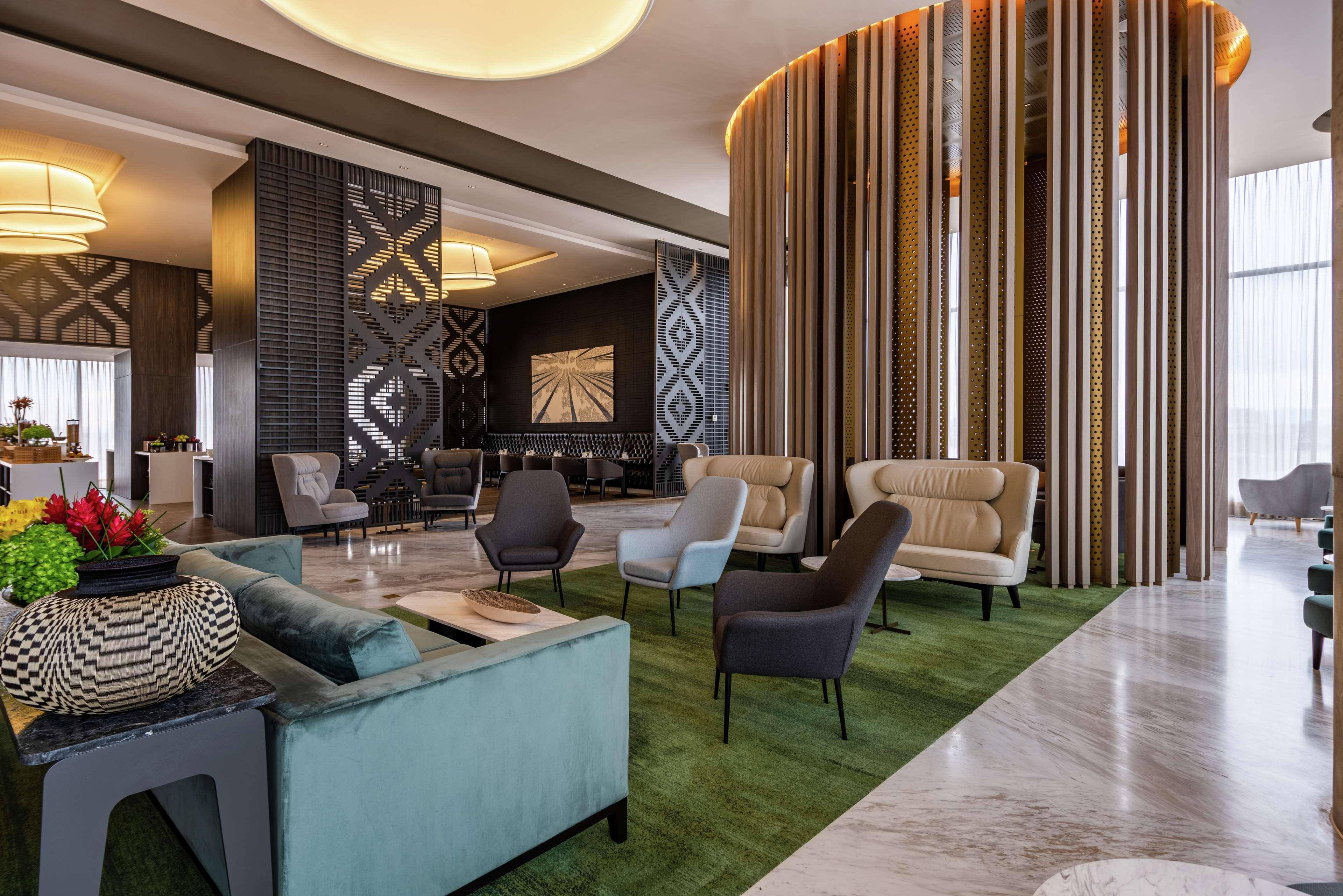 Hilton Corferias 4*