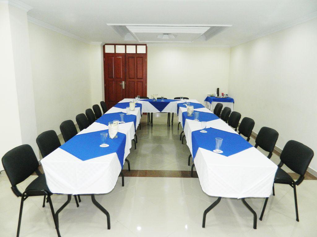 Hotel Aw Salitre Real Bogota
