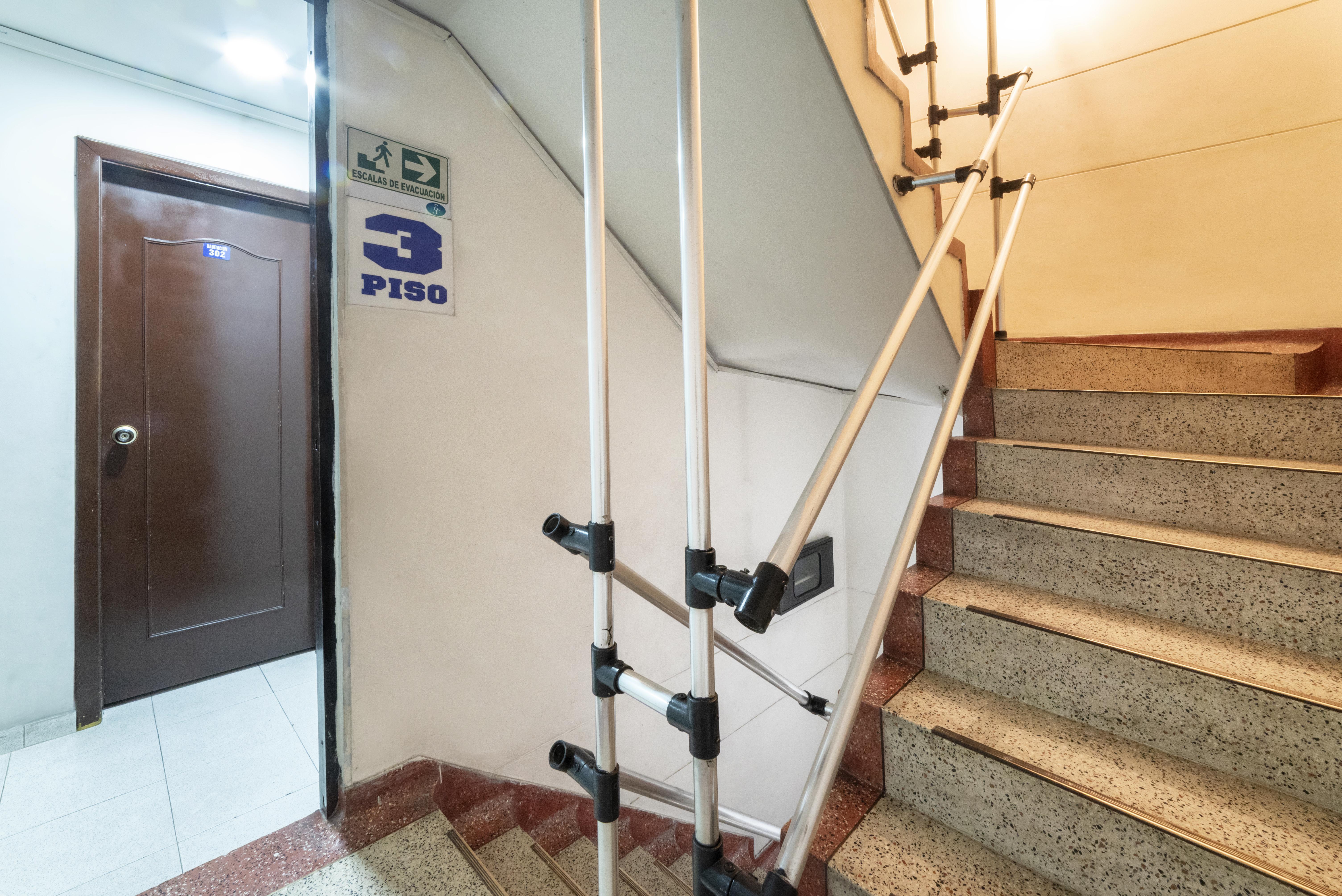 Hotel Elegant Suite Hotel 2*
