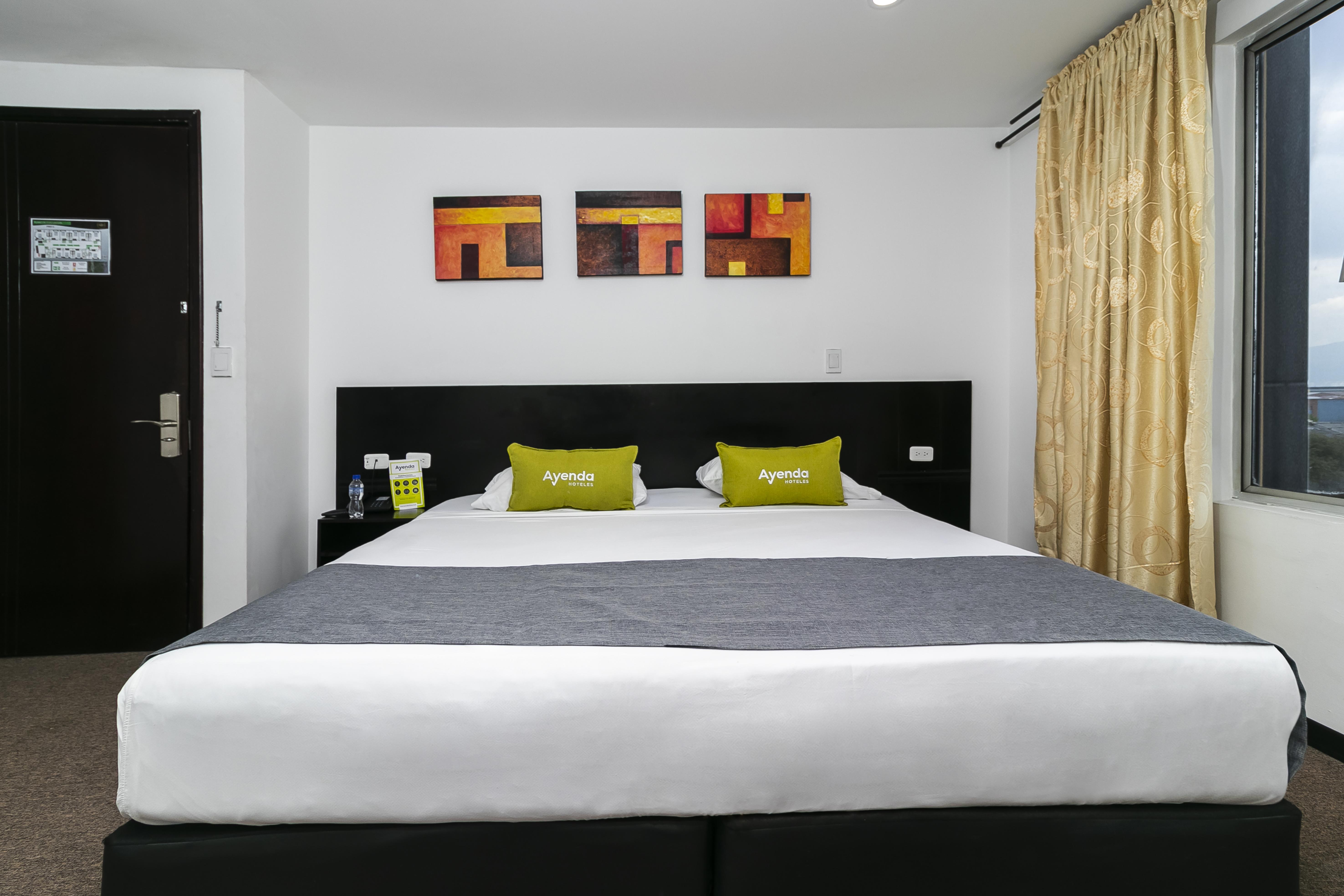Ayenda 1063 Golden Hotel Bogota