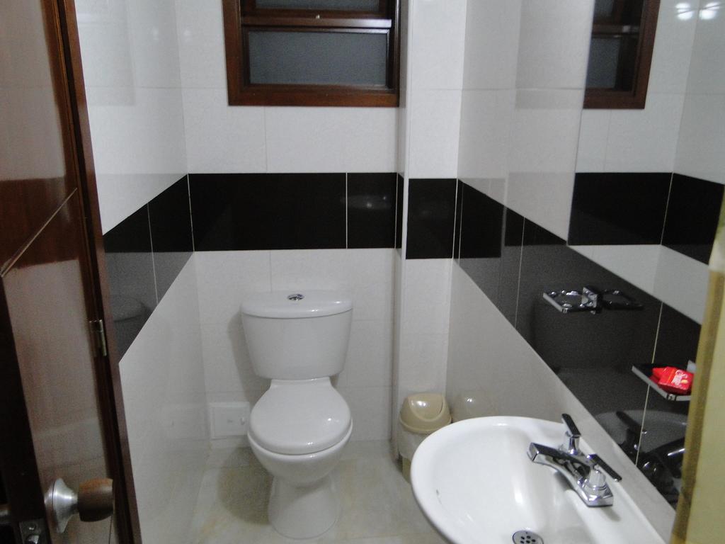 Bed & Breakfast Nabusimake Modelia Bogota