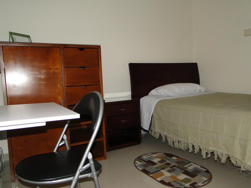 Bed & Breakfast Nabusimake Modelia Bogota