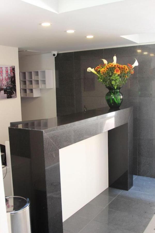 Apartasuite Edificio Monir Apartment Bogota