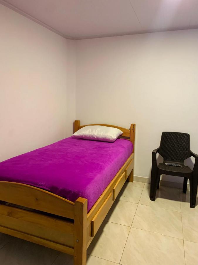 Guest house Cercana Al Aeropuerto