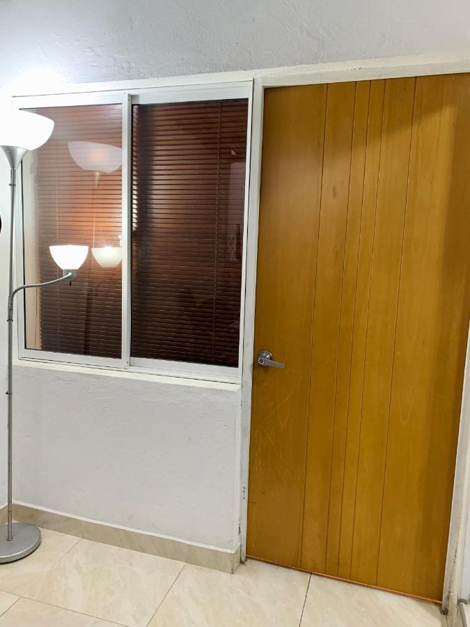 Cercana Al Aeropuerto Guest house