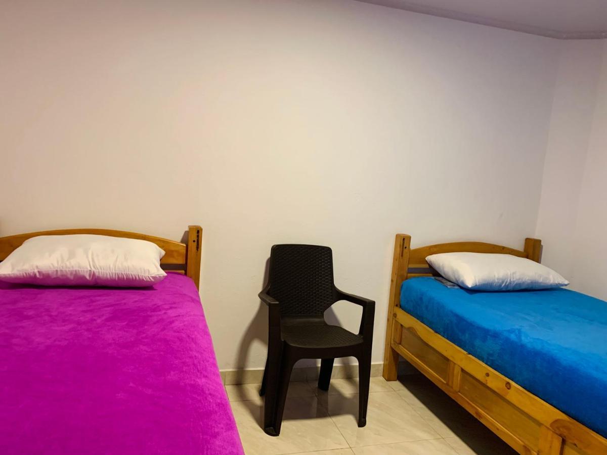 Guest house Cercana Al Aeropuerto