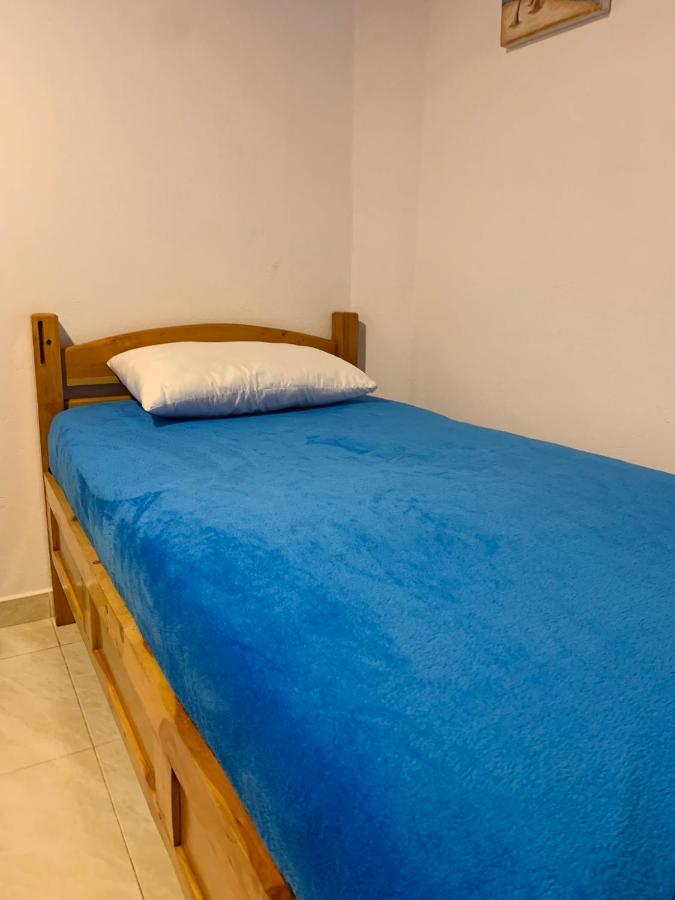 Cercana Al Aeropuerto Guest house