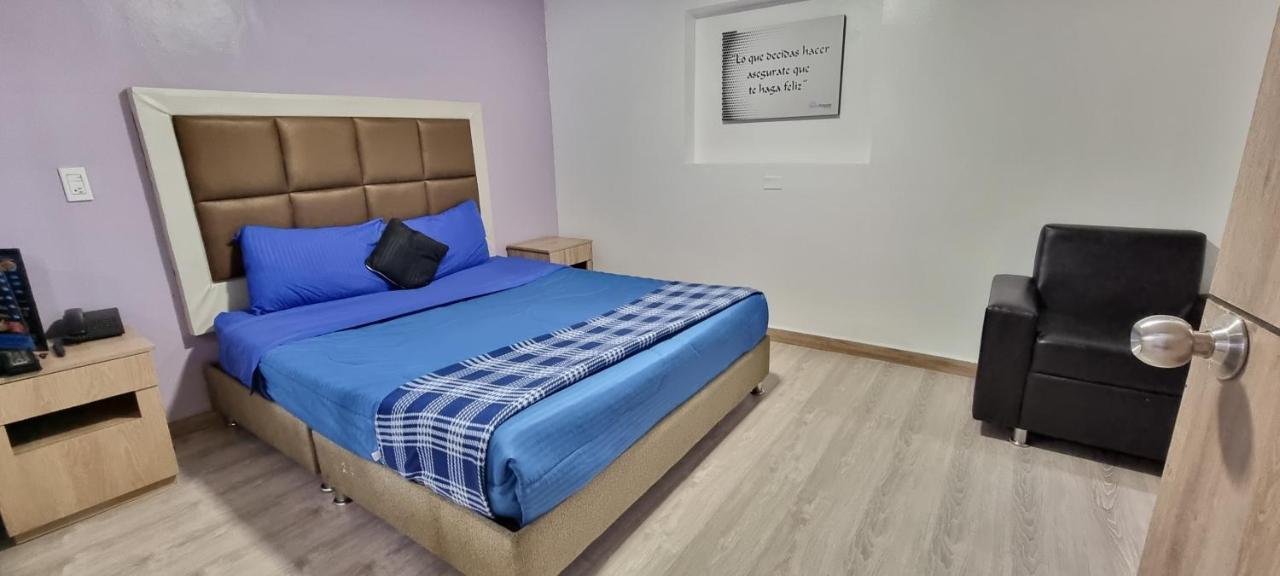 Hotel Blue House Corferias Bogota
