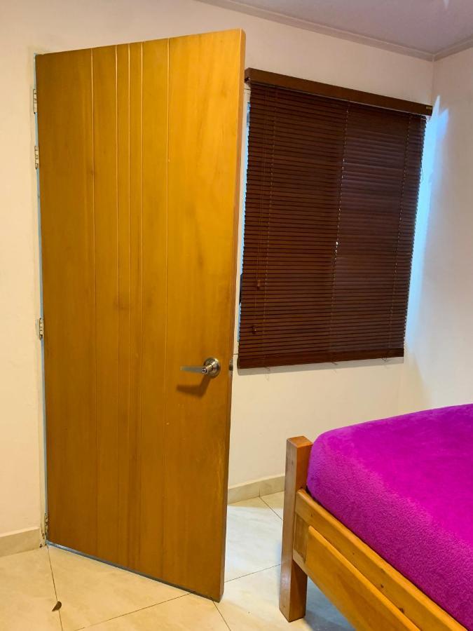 Guest house Cercana Al Aeropuerto *