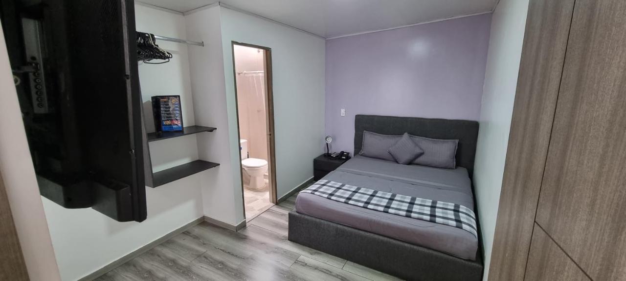 Blue Hotel