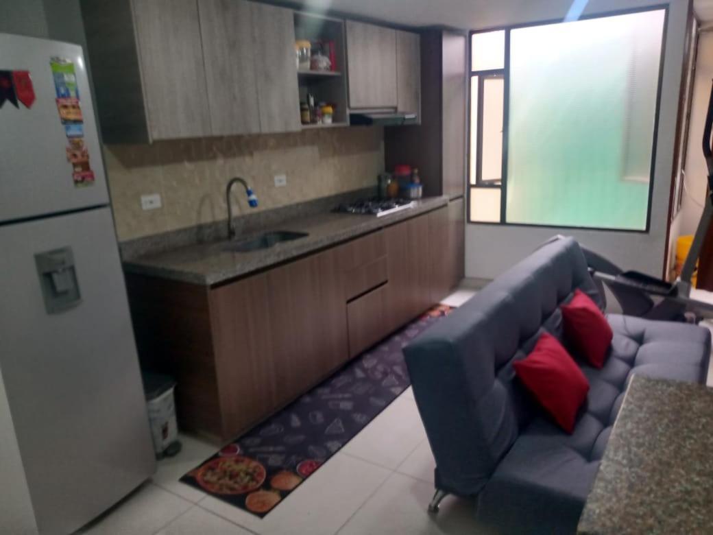 Linda Amplia Iluminada Calle 80 Homestay Bogota