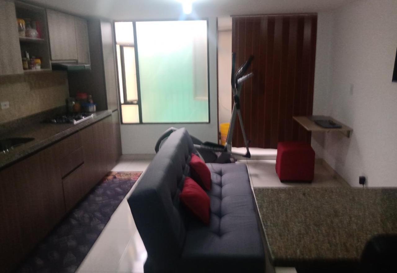 Linda Amplia Iluminada Calle 80 Homestay Bogota