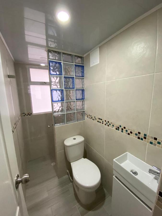Homestay Nr Airport & Embassy / Rooms-apartments