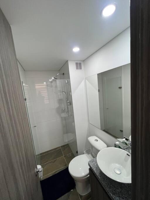 Edificio Con Ascensor. 603 Apartment *