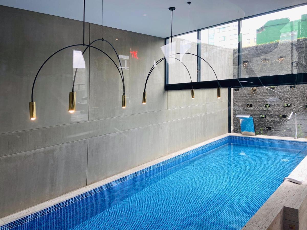 Apartment Monochrome Loft In San Patricio